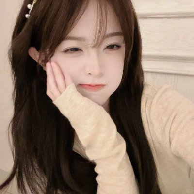 小姑娘艾萝依